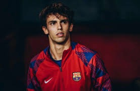 欧联杯1-3！穆里尼奥濒临出局，18场不败被终结，2大老东家也没赢